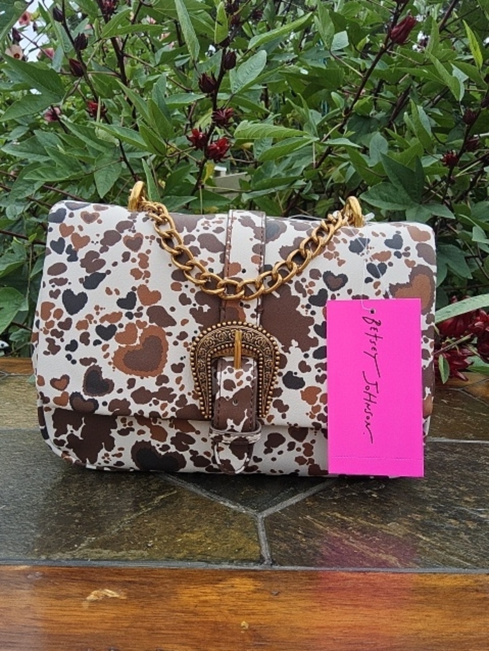 Betsey Johnson Brown and Cream Heart-Print Chain Shoulder Bag